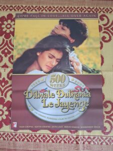DILWALE DULHANIA LE JAYENGE bollywood movies poster