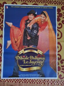 DILWALE DULHANIA LE JAYENGE bollywood movies poster