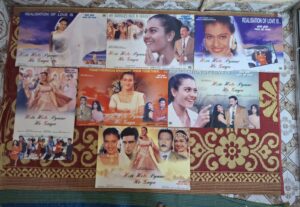 HOTE HOTE PYAAR HO GAYA Bollywood movies lobby