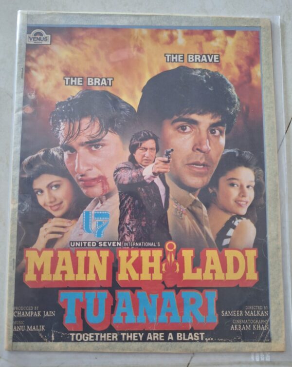 MAIN KHILADI TU ANARI Bollywood movie booklet